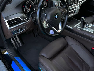 BMW 7 Series foto 9