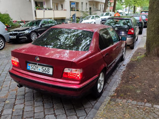 BMW 3 Series foto 2