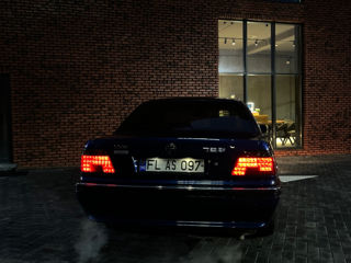 BMW 7 Series foto 2