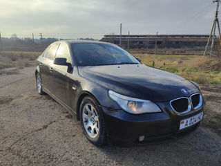 BMW 5 Series foto 6