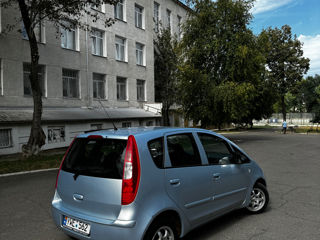 Mitsubishi Colt foto 3