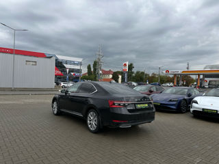 Skoda Superb foto 4