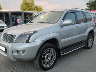 Toyota Land Cruiser Prado foto 3