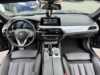 BMW 5 Series foto 8