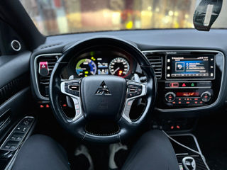 Mitsubishi Outlander foto 4