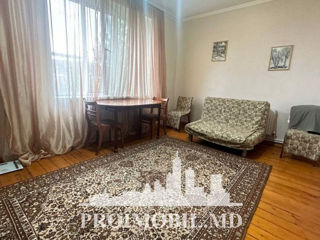 Apartament cu 2 camere, 40 m², Centru, Chișinău foto 2