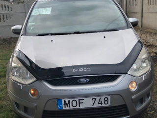 Ford S-Max foto 2