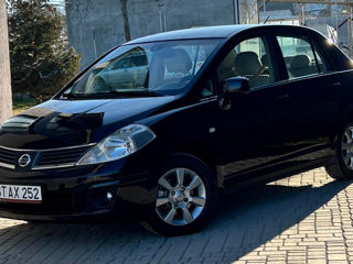 Nissan Tiida foto 12