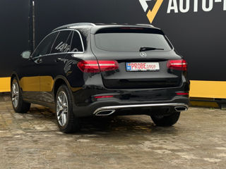 Mercedes GLC foto 12