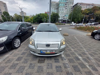 Toyota Avensis foto 5