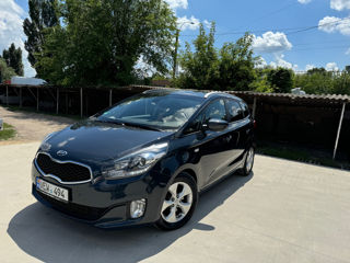 KIA Carens foto 2