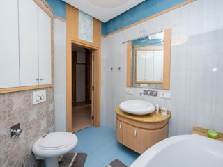 Apartament cu 2 camere, 110 m², Centru, Chișinău foto 9