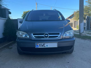 Opel Zafira foto 3