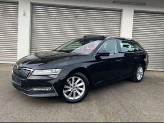 Skoda Superb foto 3