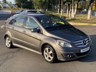 Mercedes B Class foto 2