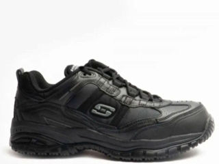 Ghete sketchers negre, noi,  cu fier în bot, mărimea 45,