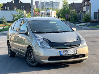 Toyota Prius foto 1