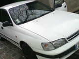 Toyota Carina foto 1