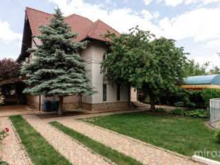 Se vinde casă pe str. Gheorghe Meniuc, Centru, Chișinău