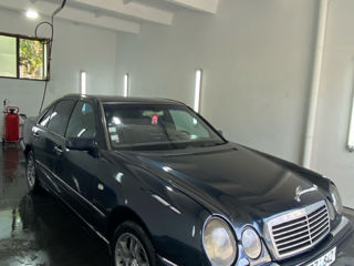 Mercedes E-Class