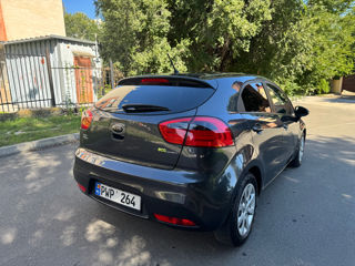 KIA Rio foto 4