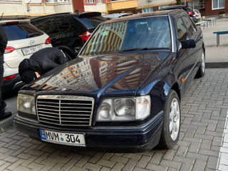 Mercedes Series (W124)