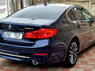 BMW 5 Series foto 5