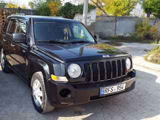 Jeep Patriot foto 1