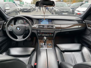 BMW 7 Series foto 17