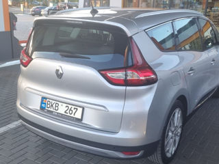 Renault Scenic foto 2