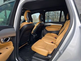 Volvo XC90 foto 15