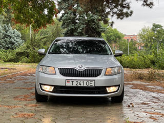 Skoda Octavia foto 1