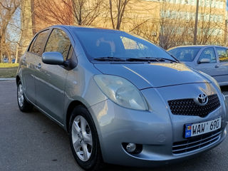 Toyota Yaris foto 4