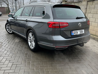 Volkswagen Passat foto 3