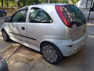 Opel Corsa foto 1