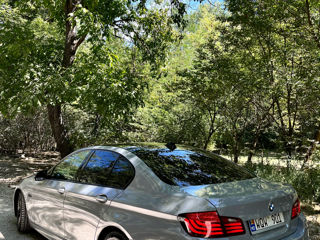 BMW 5 Series foto 5