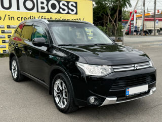 Mitsubishi Outlander foto 3