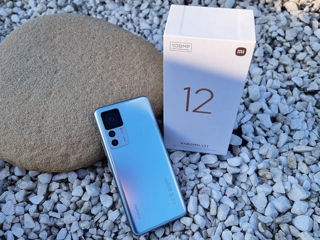 Xiaomi 12T - 7700Lei, Xiaomi 12T Pro - 11200Lei, Xiaomi 12 - 8300Lei, Xiaomi 12 Lite 5G - 6200Lei