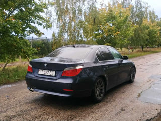 BMW 5 Series foto 3