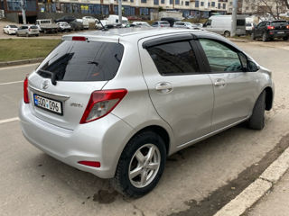 Toyota Yaris foto 4