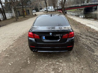 BMW 5 Series foto 2