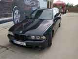 BMW 5 Series foto 1