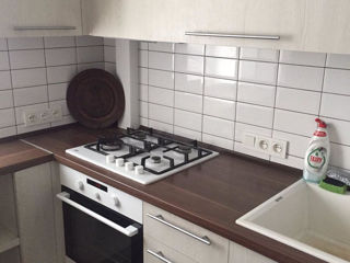 Apartament cu 2 camere, 70 m², Botanica, Chișinău foto 7