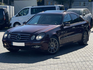 Mercedes E-Class