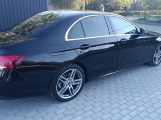 Mercedes E-Class foto 3