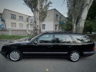 Mercedes E-Class foto 5