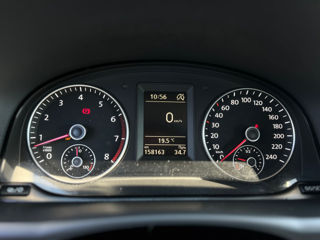 Volkswagen Touran foto 11