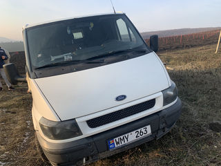 Ford Transit foto 1