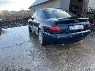 Audi A4 foto 8