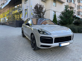 Porsche Cayenne Coupe foto 3